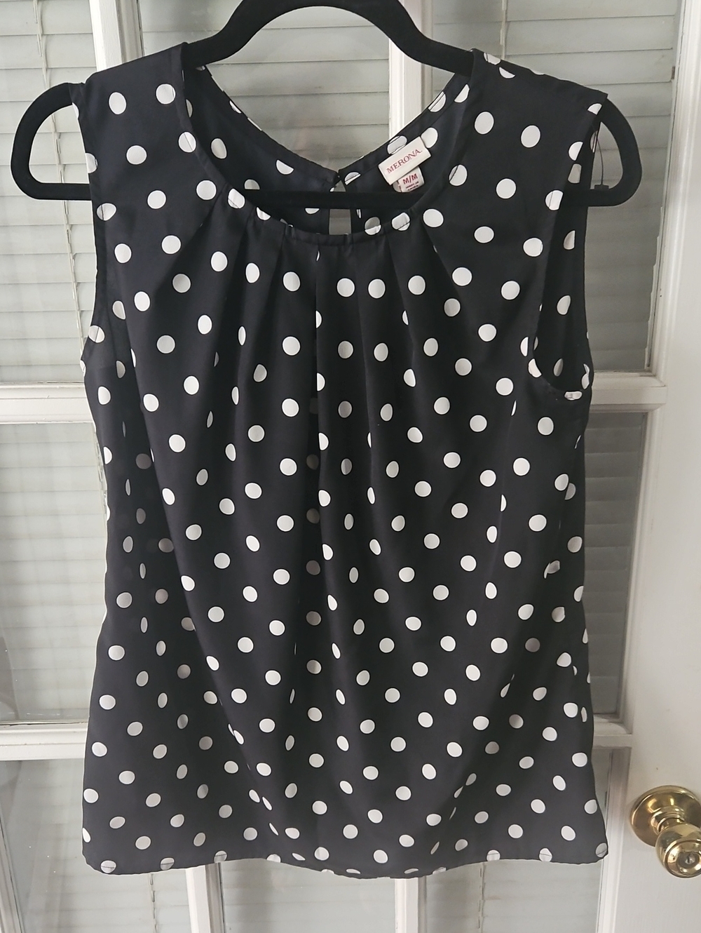 ❤️Merona Black and White Polka Dot Sleeveless Top. Sz M